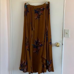 O’Neill skirt